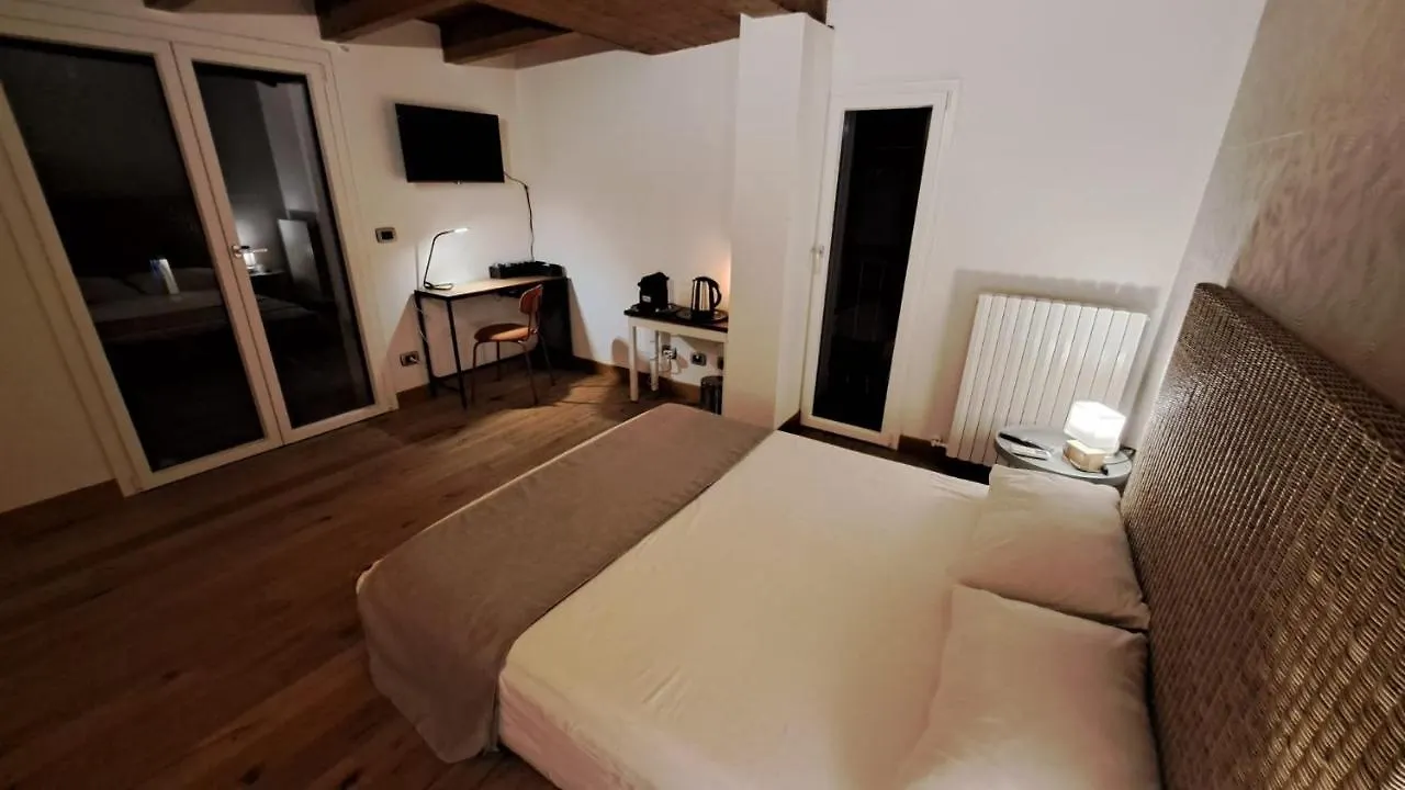 Cerlino'S B&B Reggio Emilia 0*,  Italy