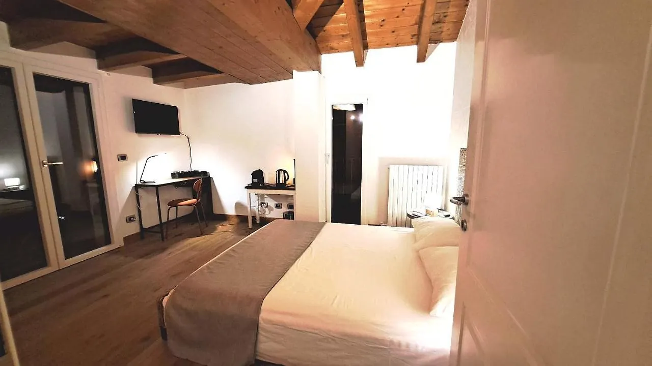 Cerlino'S B&B Reggio Emilia Italy